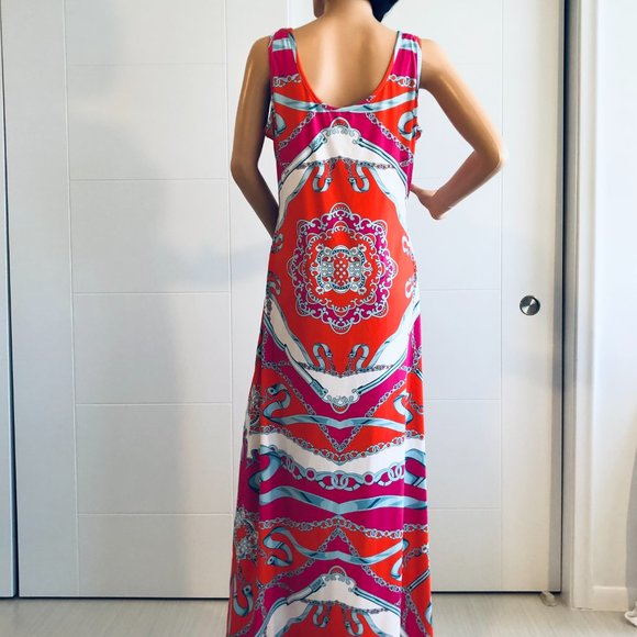 Tank - Picture 16 of 16